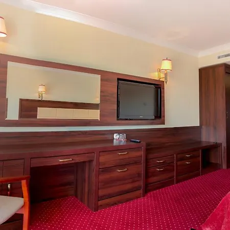 Hotel Doris